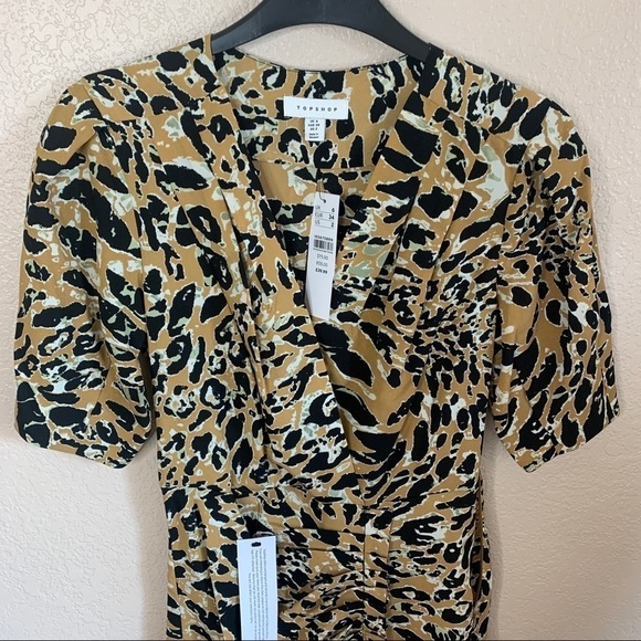 Topshop Leopard Animal Print Dress With Slit, Pleats & Short Sleeves US Size 2 - Picture 5 of 14